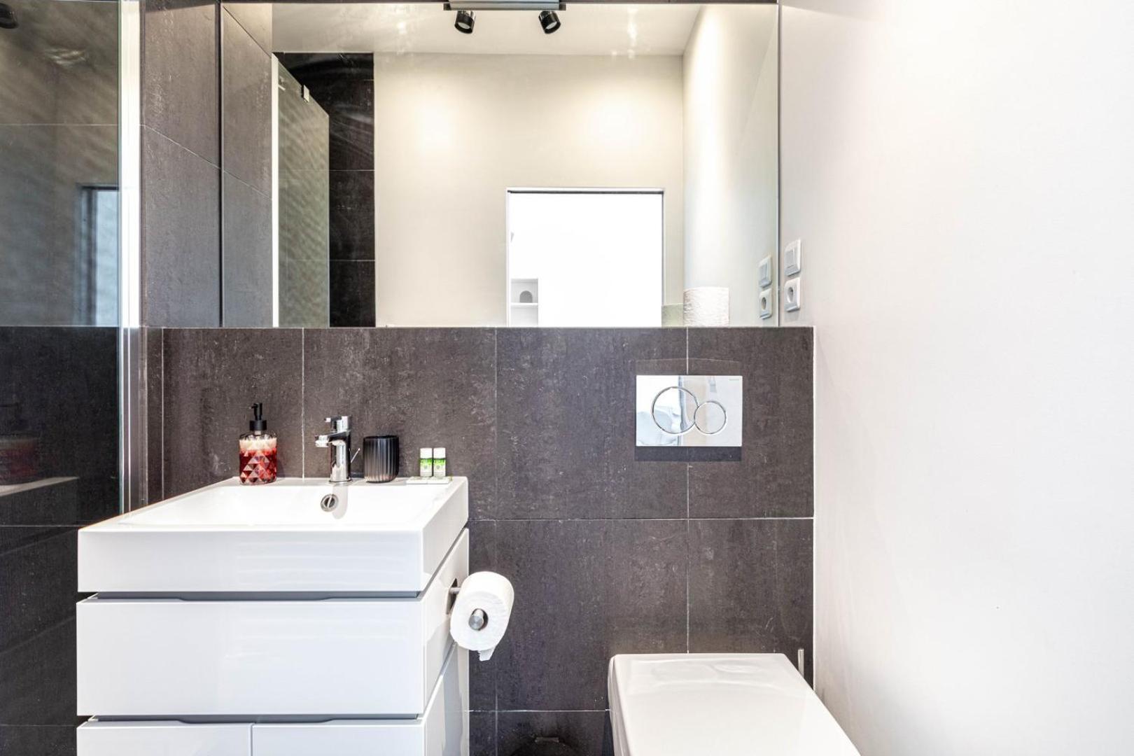 Bastille Apartment *